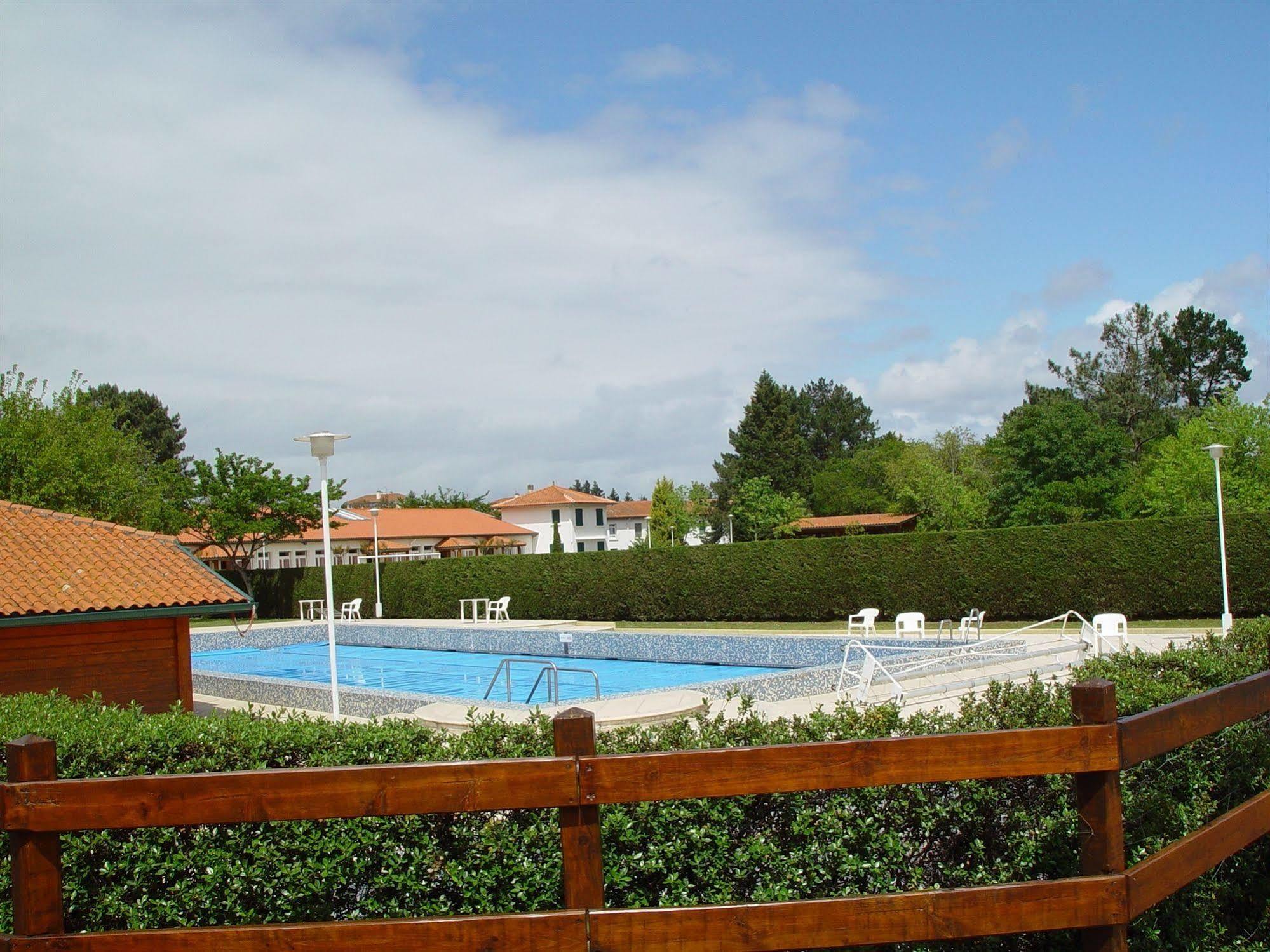 Hotel Domaine Du Pignada Boucau Exteriér fotografie